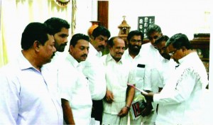 Muslim leaders delegation met CM Siddaramaiah in Bangalore on June-3-2013 requesting to release Abdul Nazer Madani.