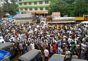 Muslim organisations held protest in Kumble on Saturday
