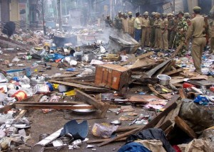 File photo: Mob damaged shops in Kishtwar, north of Jammu, during communal clashes. REUTERS Read more at: http://indiatoday.intoday.in/story/eid-curfew-imposed-in-jammu-and-kashmirs-kishtwar-district-after-communal-clashes/1/298788.html