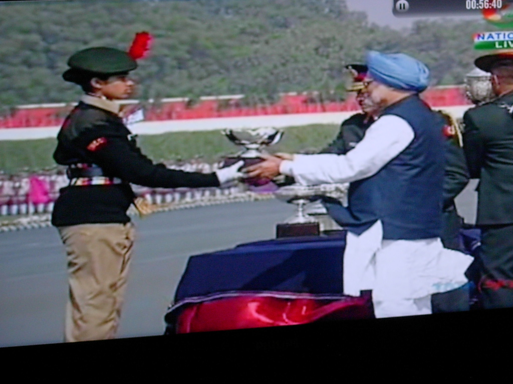 Soumaya Hegade receiveing National Award from PM-Jan-28-2014  