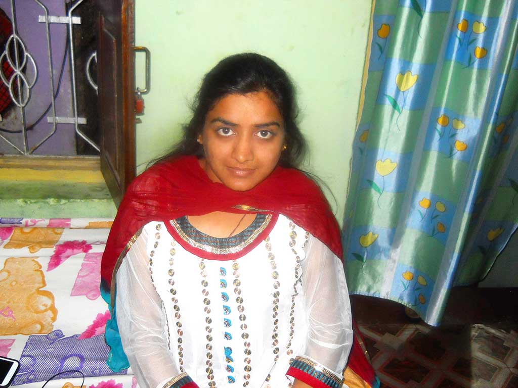 Sarika Jain, a differently abled girl from Kantabanji town in Odisha's Balangir district, has cleared the UPSC examination. HT Photo