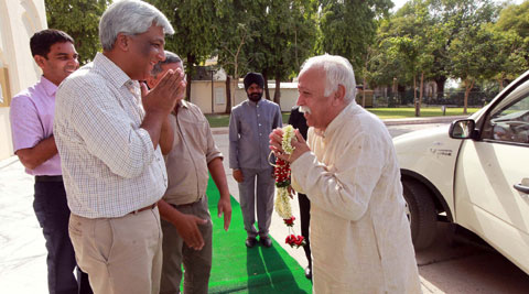RSS Chief Mohan Bhagwat meets the Gaekwad royal family in Vadodara on Friday (IE Photo)