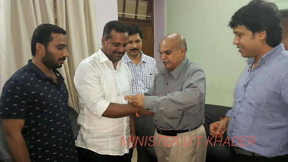 RSS Mangalore Vibhag Sanghachalak Dr P Vaman Shenoy tied Rakhi to Congress leader, State Health Minister UT Khader