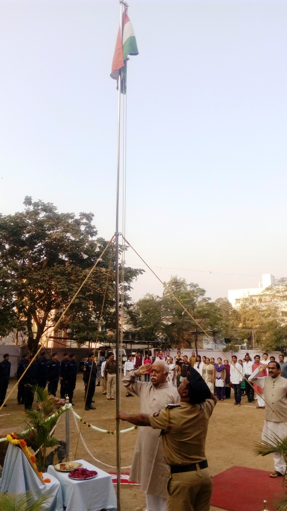 RSS Sarasanghachalak Mohan Bhagwat hoisted National Flag at Dr Hedgewar Bhavan, Nagpur January 26, 2016