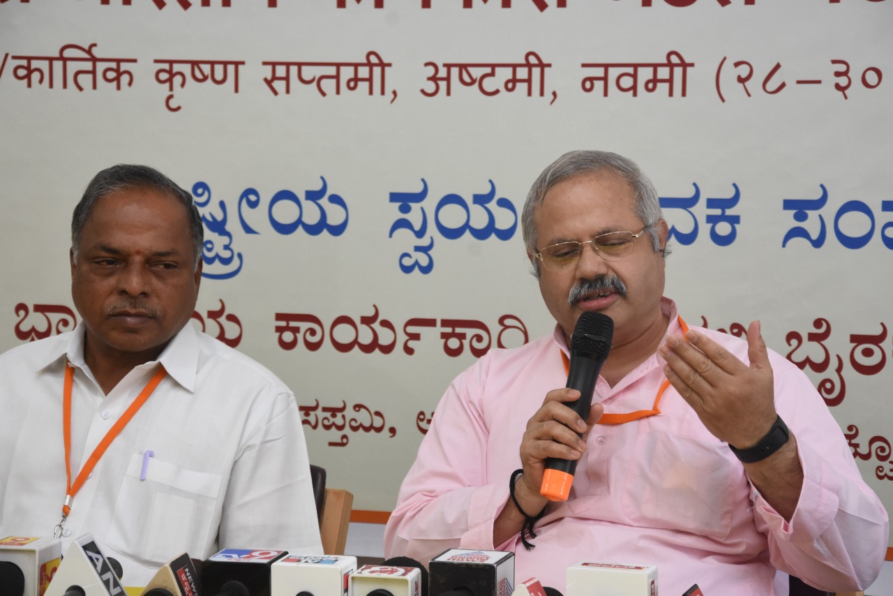 RSS trained 10 lakh workers to deal with the third wave of Corona : Sunil Ambekar